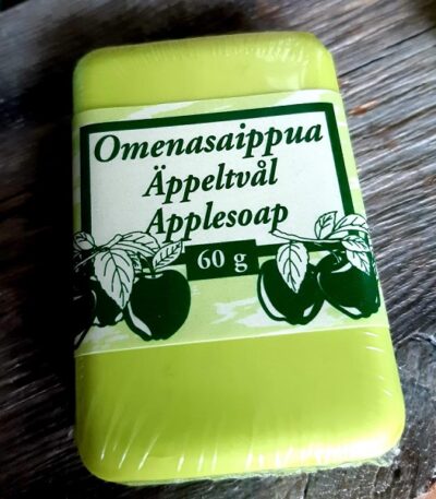 Äppeltvål handtillverkad i Finland
